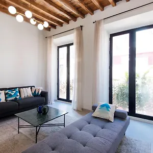 Apartamento Tour Apartment- Elegance & Confort In The Historic Center, Málaga