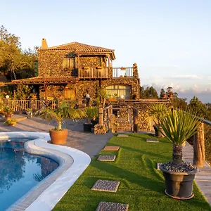 https://casa-rural-la-perla-negra.in-canary-islands.com