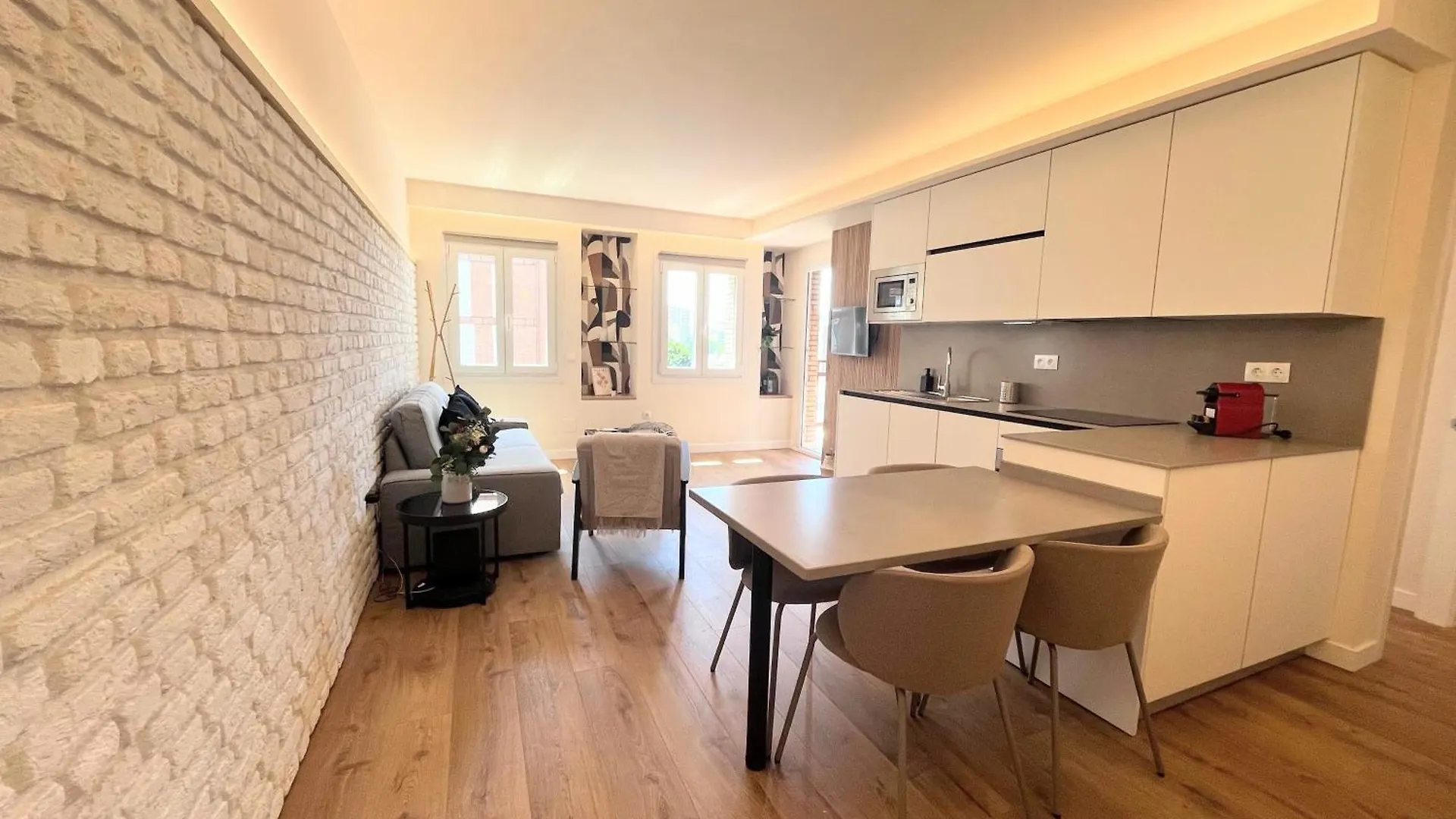 Homely Malaga Soho San Lorenzo Hiszpania